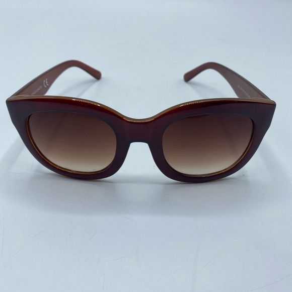 Vince Camuto Cat Eye Sunglasses Brown Oversized VC102 thick frame - Picture 1 of 7